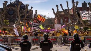 Protesta docentes el pasado viernes frente al Parlament.