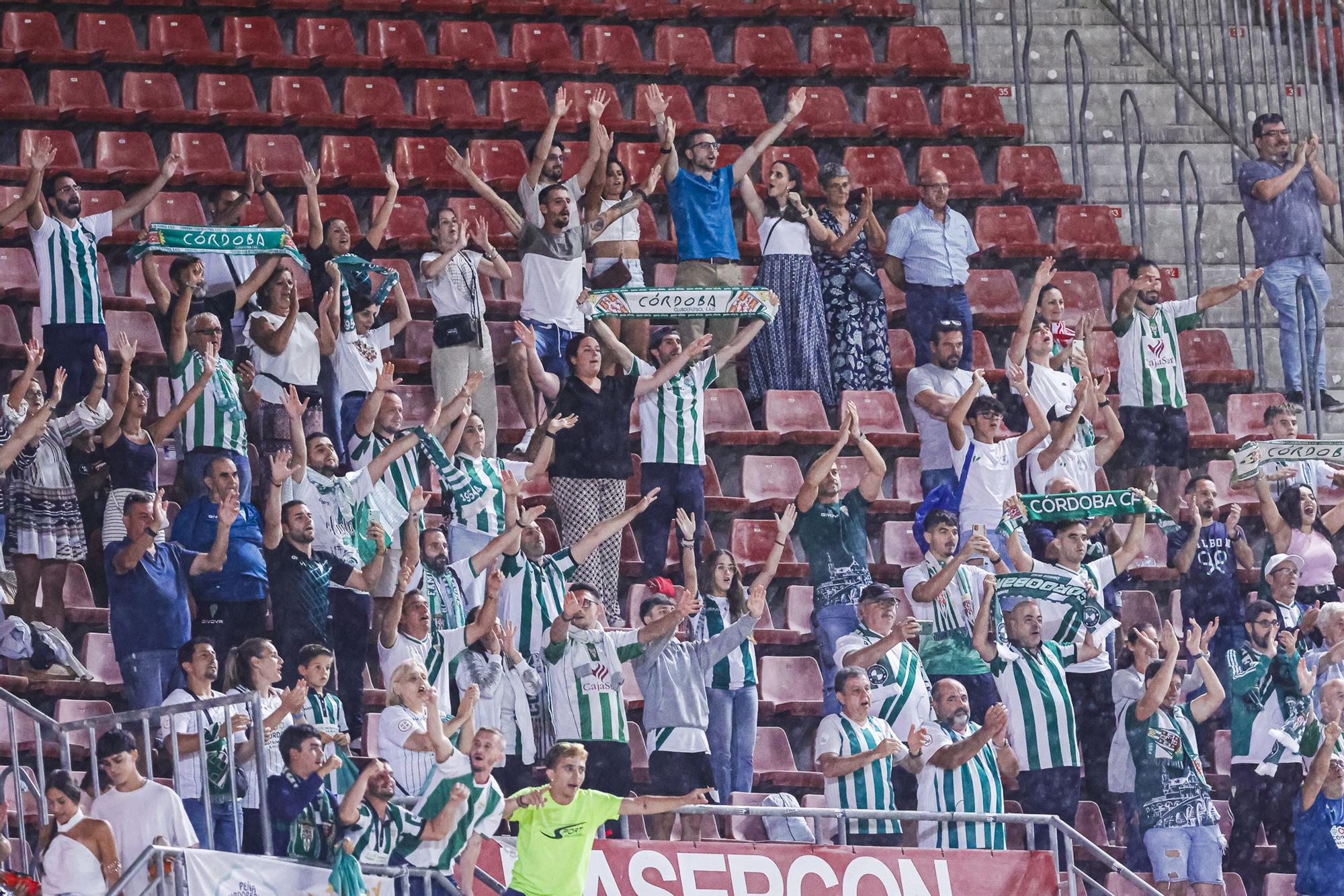 Real Murcia - Córdoba CF : las imágenes del partido en el Enrique Roca