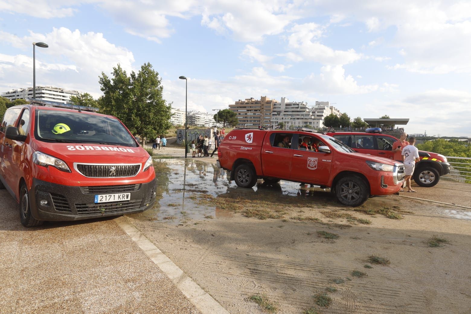 EN IMÁGENES | Así están las calles de Zaragoza por el tormentón de lluvia y granizo