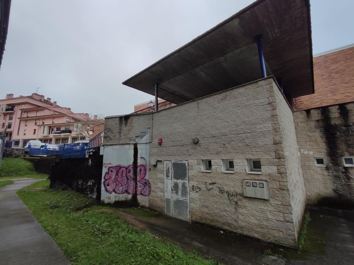 Exterior del pabellón de O Rosal en Moaña.