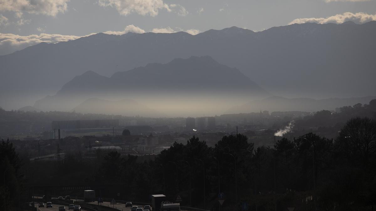 Contaminación atmosferica sobre Oviedo.