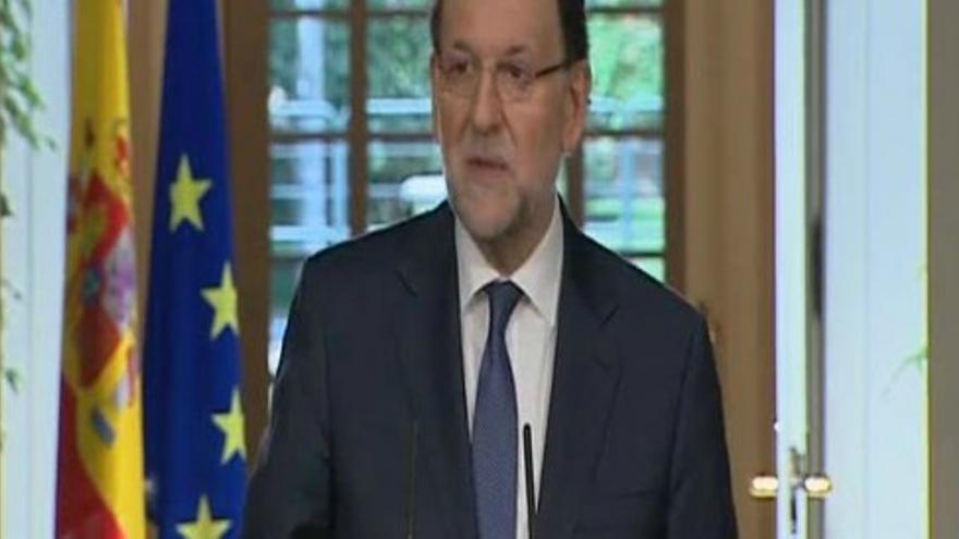 Rajoy alerta de los "riesgos" frente a la recuperación económica