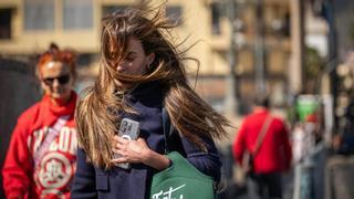 Vuelta a las aulas canarias tras la gran ventolera de la borrasca Nuria