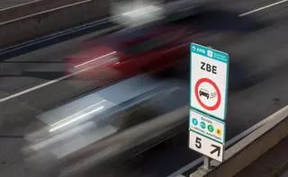 La ZBE de Barcelona ha reducido un 70% la circulación de los coches más contaminantes