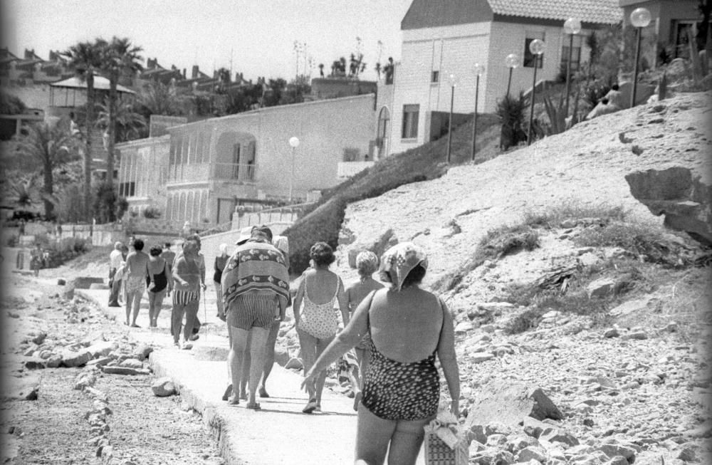 Imagenes de los primeros años de actividad del hotel Sidi, que fue inaugurado en 1974