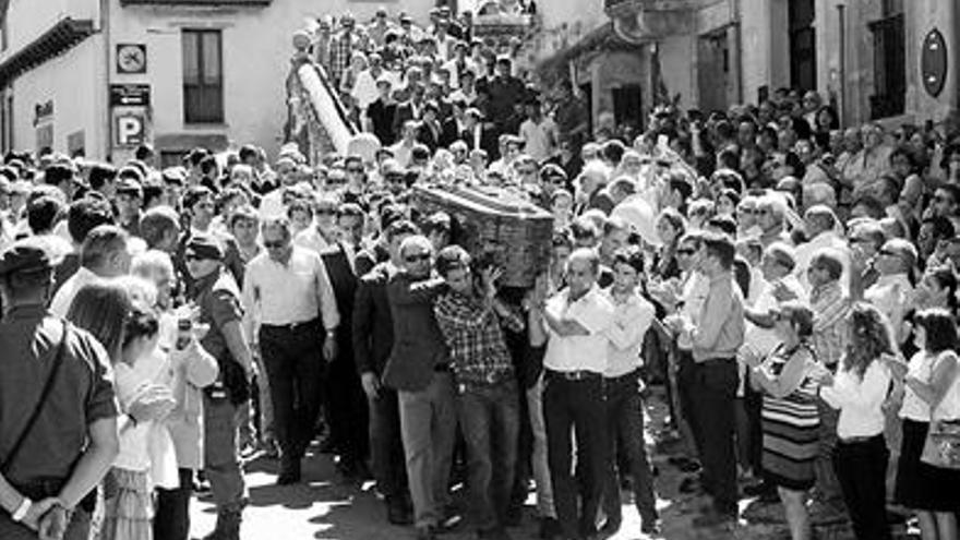 El abogado que denunció los insultos a Barrio recurre el archivo