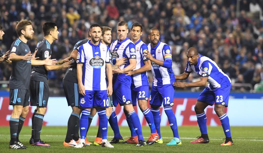 El Deportivo firma una gran victoria en Riazor y sale de puestos de descenso.