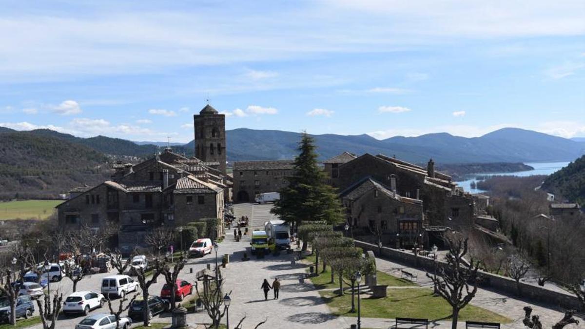 Vista general del casco urbano de Aínsa.  | ÁNGEL DE CASTRO