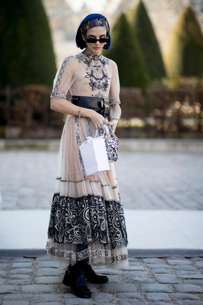 Sita Abellán destacó con un precioso vestido