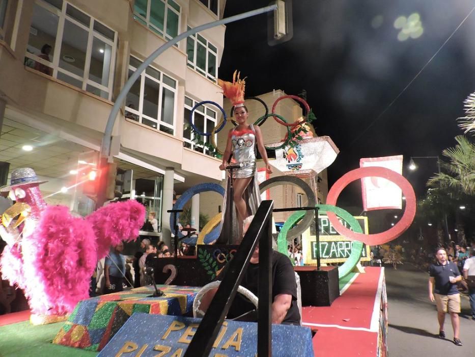 La bahía de Águilas se transforma en un gran teatro en su Carnaval de verano