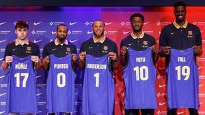 Juan Núñez, Kevin Punter, Justin Anderson, Chimetzie Metu y Youssoupha Fall, en el Auditori 1899.