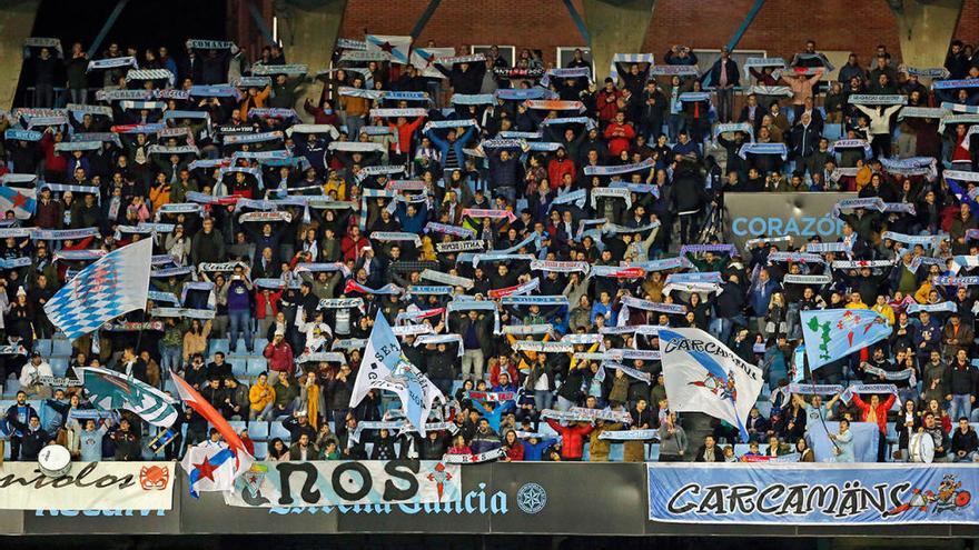 La afición celeste en el último Celta - Real Madrid en Balaídos // Marta G. Brea