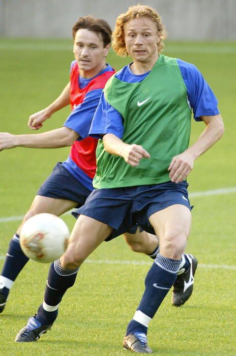 Y su socio en la banda derecha, Valeri Karpin, también defendió la camiseta de Rusia en Japón