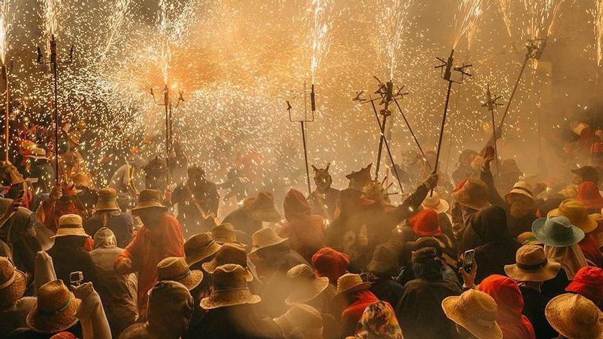 Un correfoc dels Dimonis de Capellades