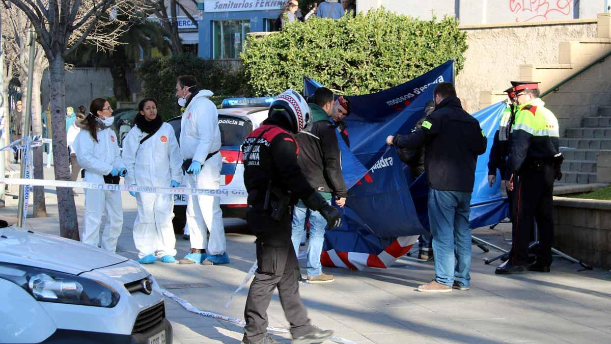 Muere una persona durante una pelea en plena calle en Cornellà