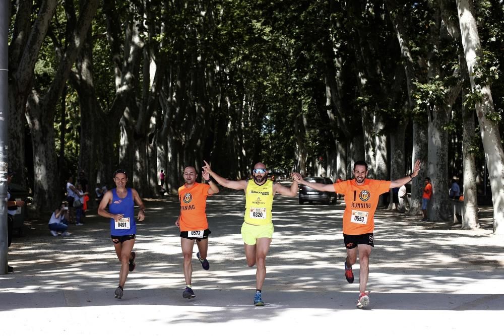 La cursa Beer Runners reuneix més de mig miler de corredors a Girona