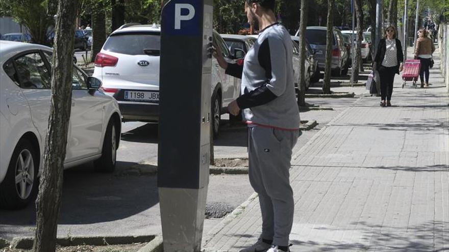 La Junta declara nulo el concurso que amplía las plazas de zona azul en Cáceres