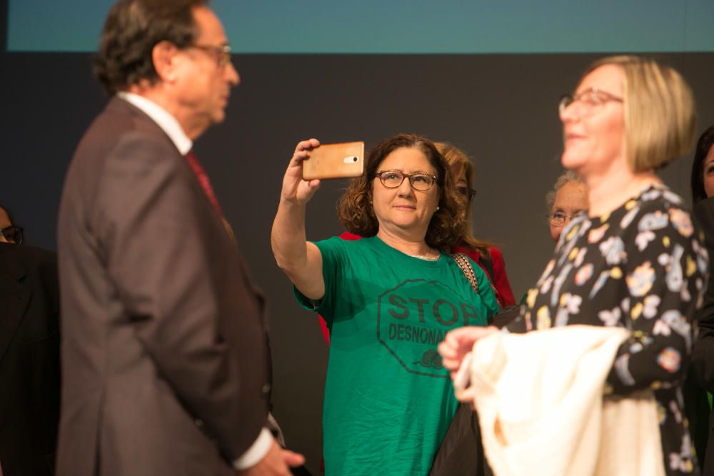 La Generalitat en pleno celebra en Alicante las cuatro décadas de la Carta Magna con un acto institucional en el Teatro Principal que llega en medio de los ataques al modelo territorial y de la alerta ultra.