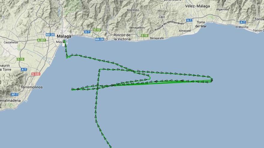 La ruta del domingo y la madrugada del lunes hasta llegar al puerto de Málaga custodiado por Vigilancia Aduanera.