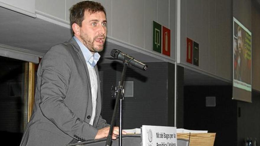 El conseller de Salut, Antoni Comín, durant la seva intervenció a Sant Benet de Bages