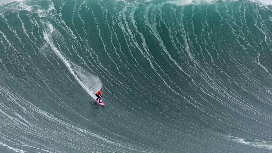 Campionat de surf d&#039;onades gegants a Nazaré