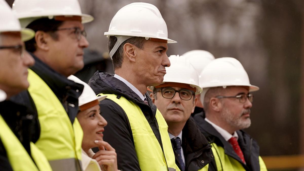 CHOQUE EN LA COALICIÓN | Moncloa rechaza obligar a los propietarios a congelar alquileres como pide Sumar y solo dará incentivos