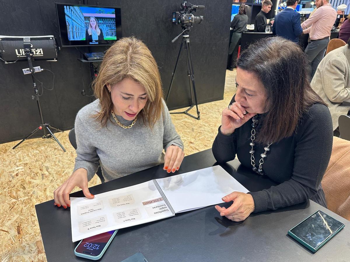 Reunión de la alcaldesa con la presidenta de Paradores