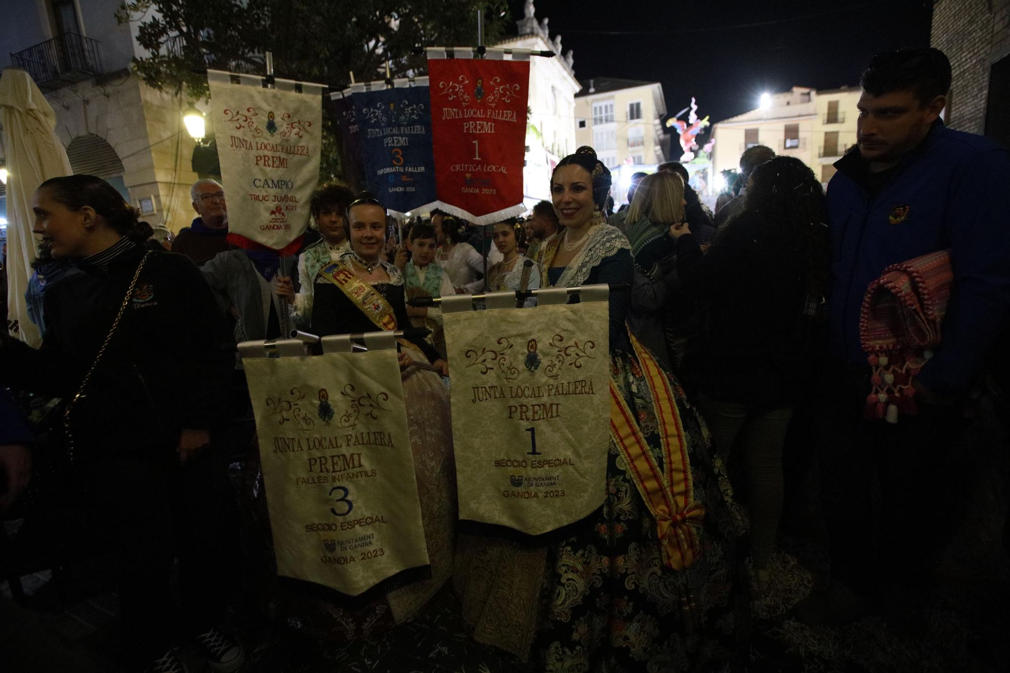 Todas las fotos de la entrega de premios falleros de Gandia