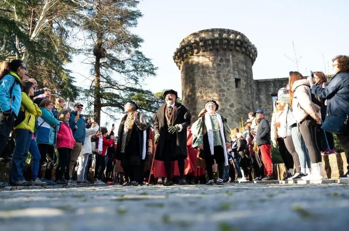 Imagen de un desfile de Carlos V.