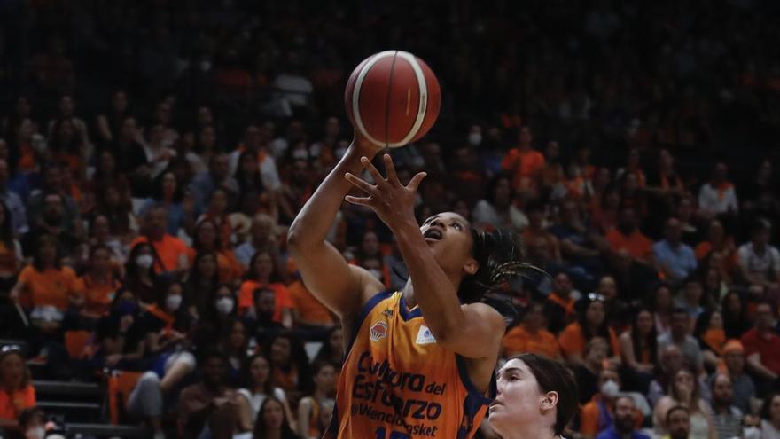 El Valencia Basket se despide así de Celeste Trahan-Davis