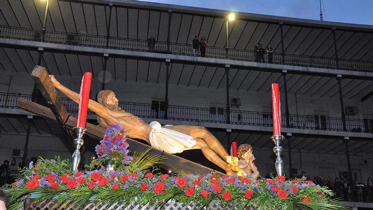 Almeida afirma que la procesión del Cristo del Camino de Delicias es de las que más le gustan de Madrid