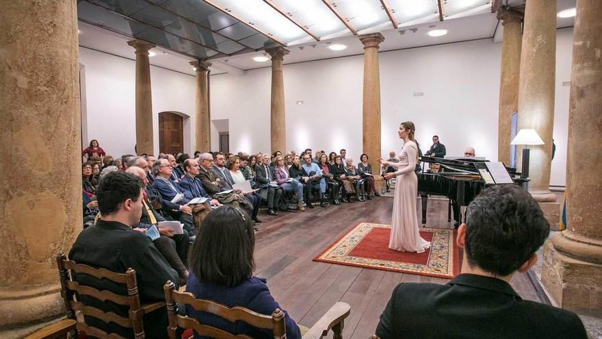 La actuación de la soprano Cristina Galán en el concierto de La Castalia en la sede del Ridea.