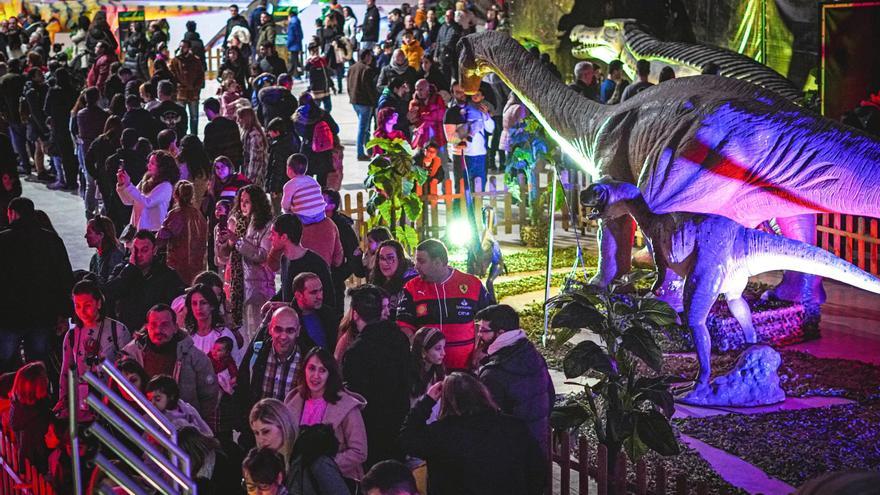 Dinosaurs Tour cautiva a más de 10.000 visitantes hasta la fecha