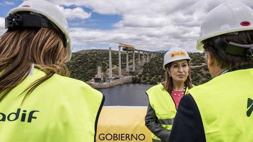 El Ministerio de Fomento destinará 13 millones al mantenimiento de las carreteras extremeñas