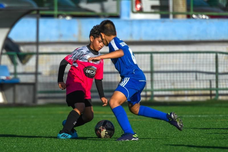 25-01-20  DEPORTES. CAMPOS DE FUTBOL DE LA ZONA DEPORTIVA DEL PARQUE SUR EN  MASPALOMAS. MASPALOMAS. SAN BARTOLOME DE TIRAJANA.  San Fernando de Maspalomas - Gariteño (Benjamines).  Fotos: Juan Castro.  | 25/01/2020 | Fotógrafo: Juan Carlos Castro