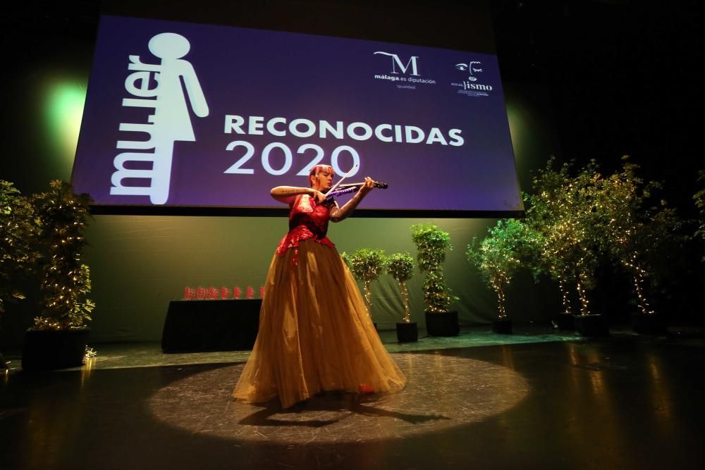 La Diputación premia a una treintena de mujeres con Reconocidas 2020