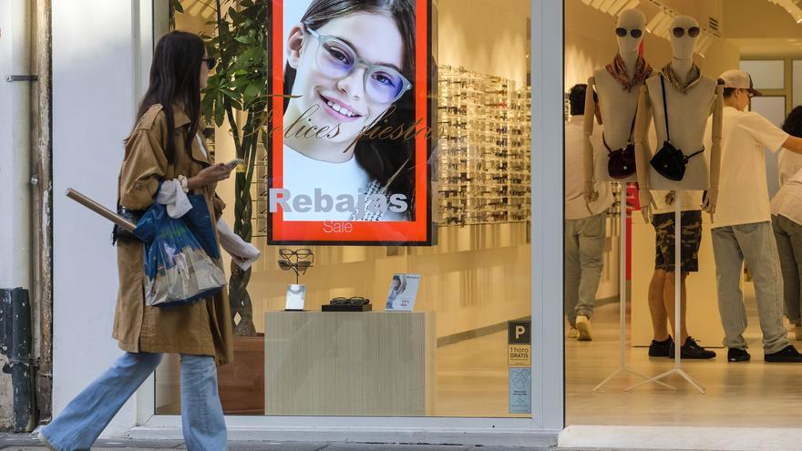 El textil se arriesga en las rebajas para tratar de salvar esta ‘cálida’ temporada