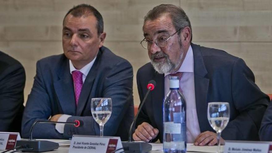 El presidente de la CEV, Salvador Navarro, y el de Cierval, José Vicente González.