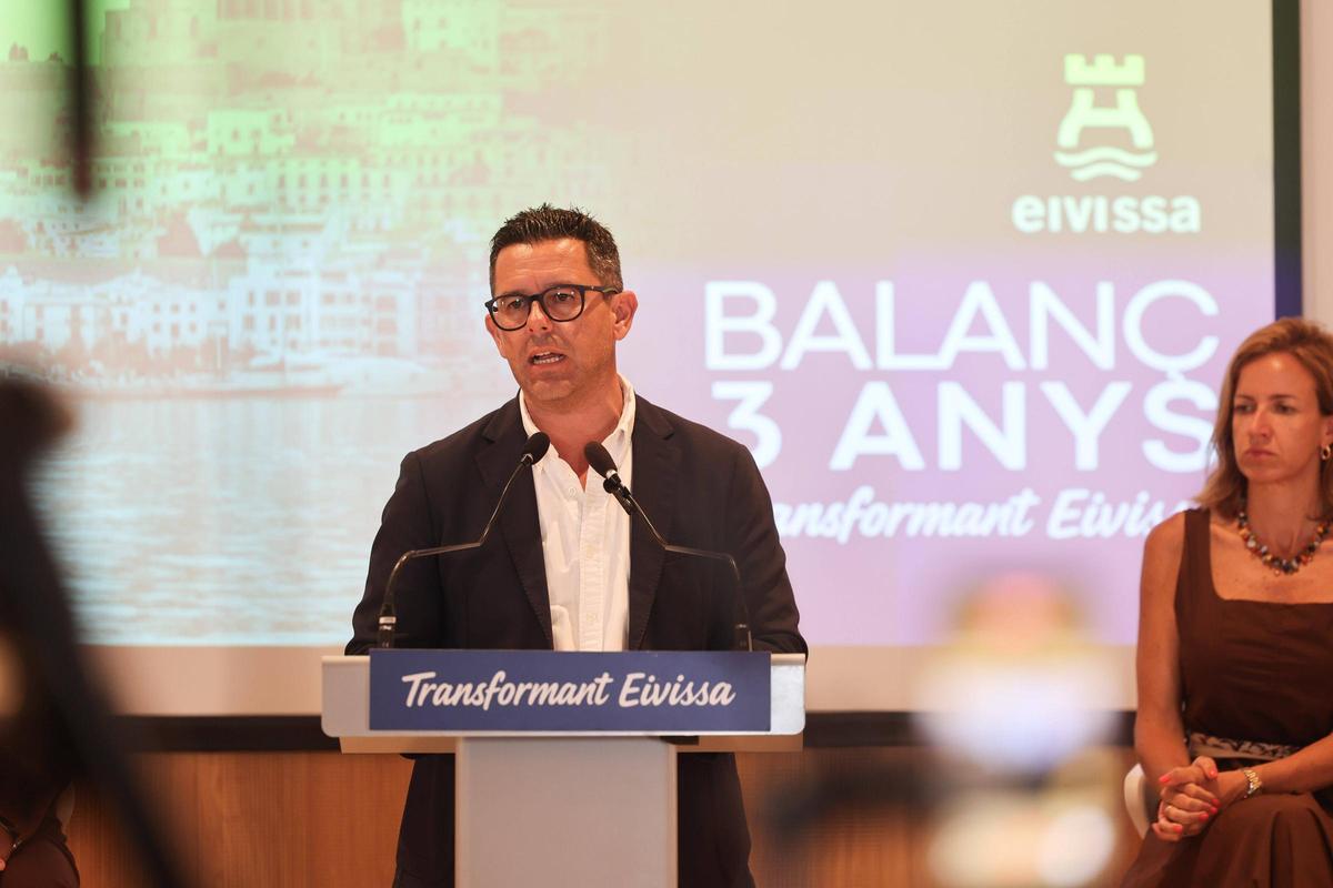 Galería: Rafael Triguero presenta el balance de tres años de mandato en el Ayuntamiento de Ibiza