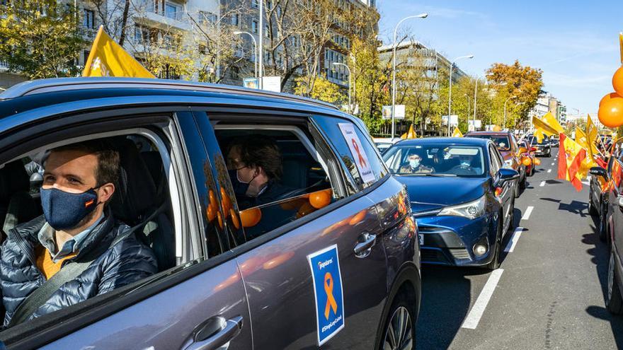 Milers de vehicles omplen els carrers de més de 50 ciutats contra la llei Celaá i per la llibertat d&#039;ensenyament