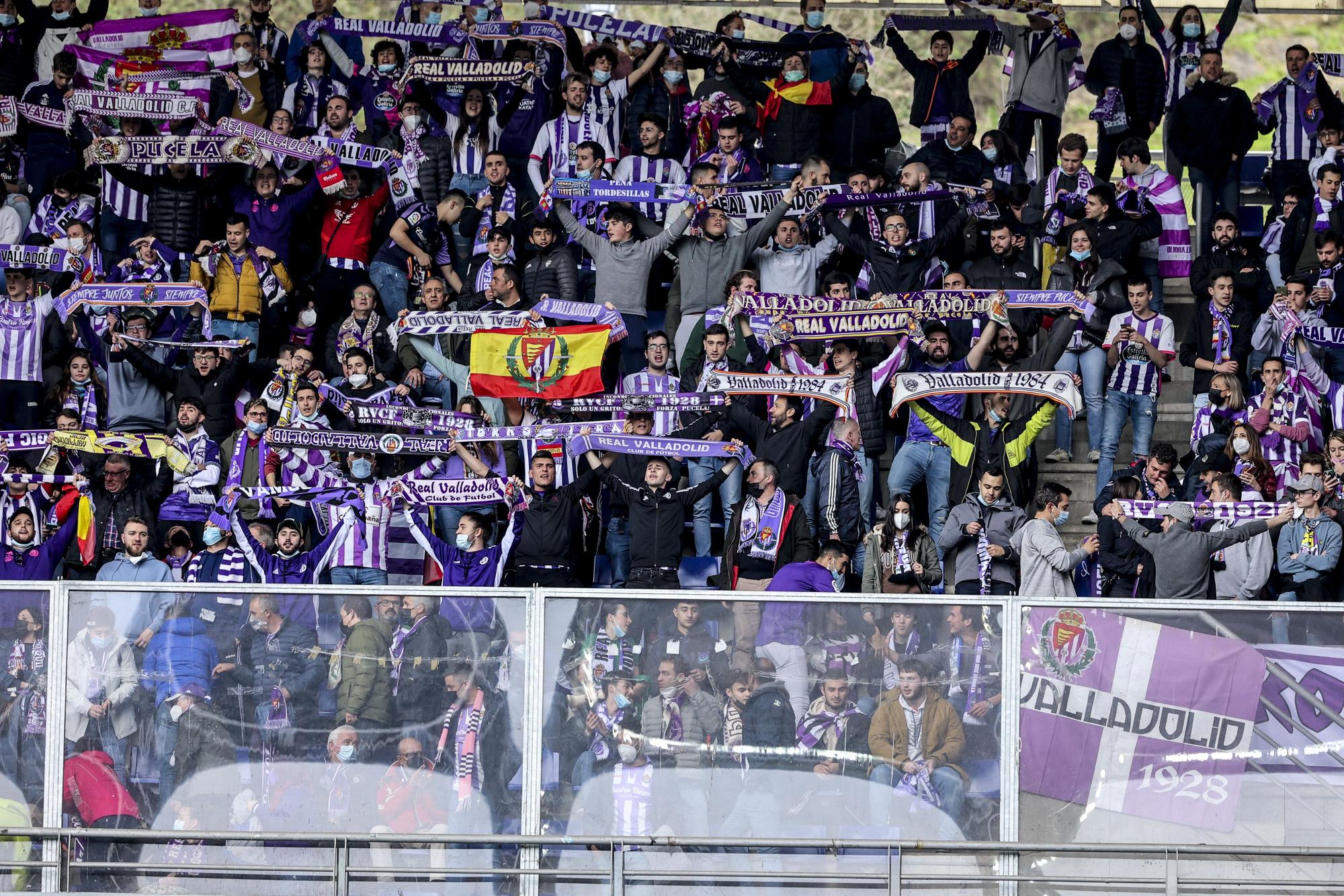 Las mejores imágenes de la victoria del Real Oviedo ante el Valladolid