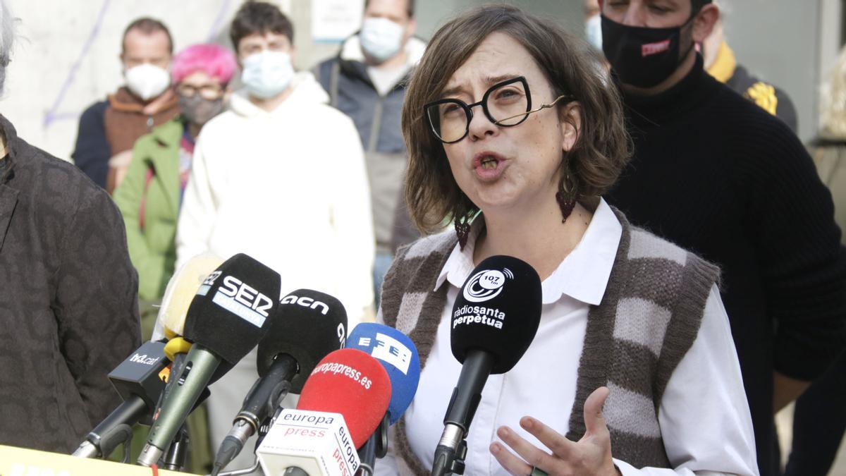 La diputada de la CUP Eulàlia Reguant, en rueda de prensa este sábado.