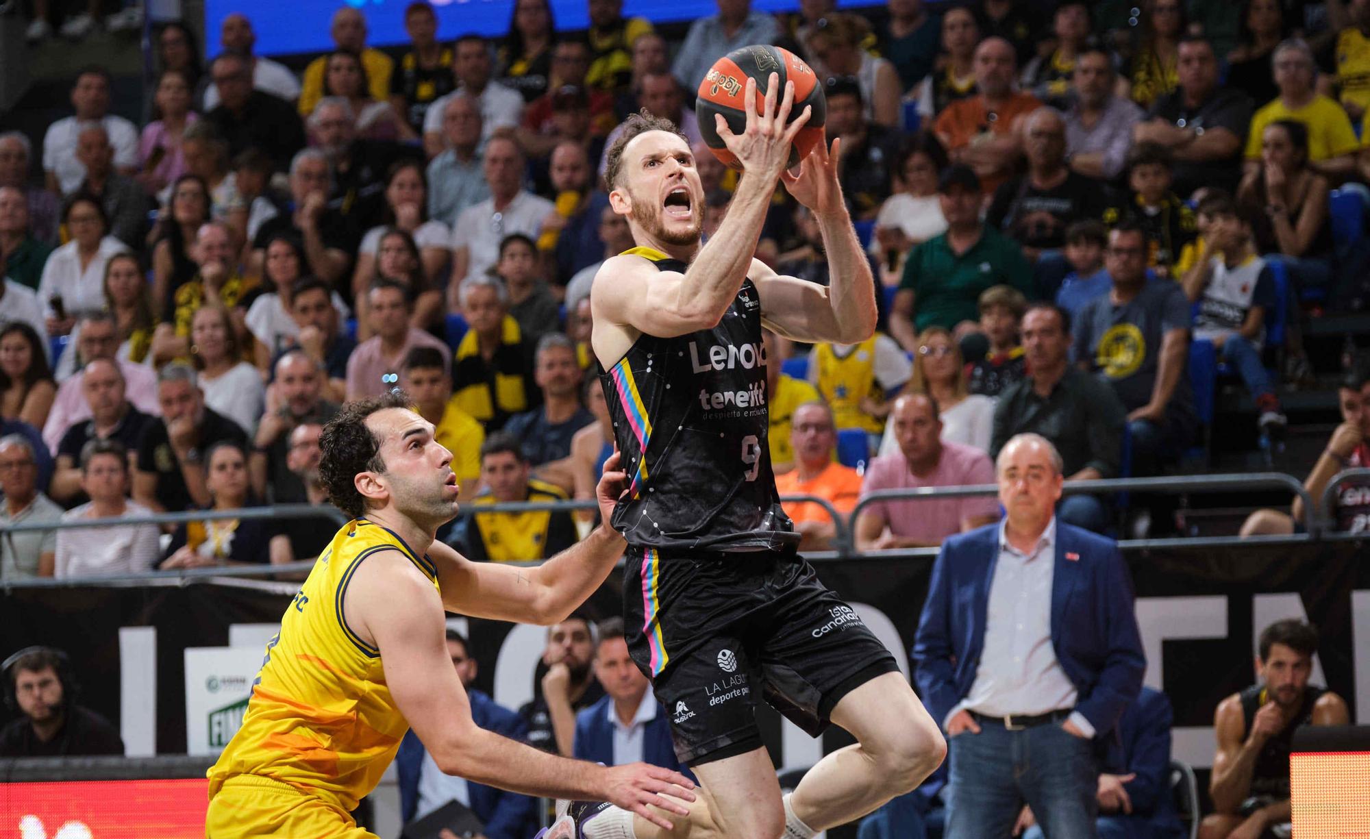 Derbi de baloncesto en Canarias: Lenovo Tenerife vs Gran Canaria