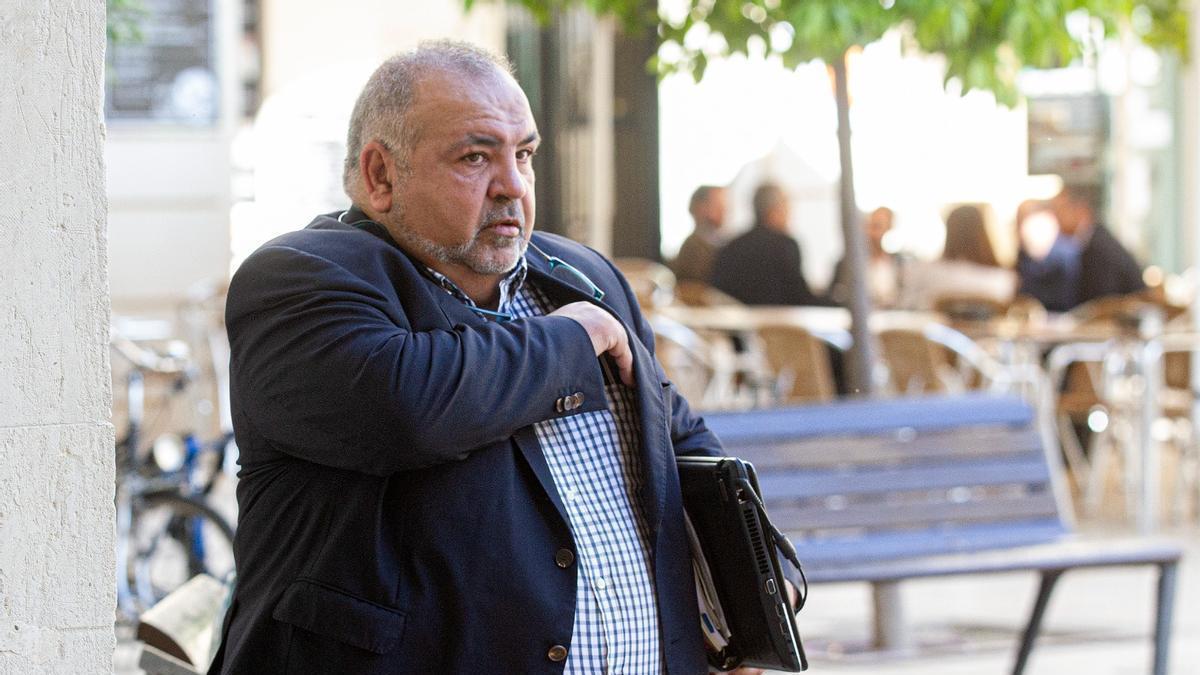 Javier Méndez Jara llega a la Audiencia para afrontar uno de sus juicios en una imagen de archivo.