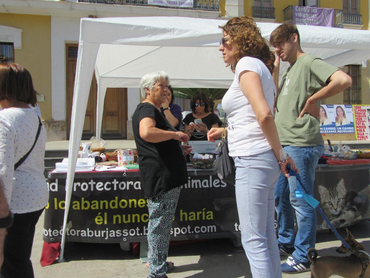 La Protectora en un acto solidario.