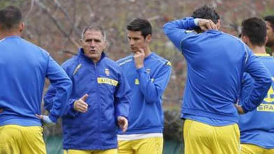 La UD Las Palmas solo piensa en la victoria y en recuperar el optimismo