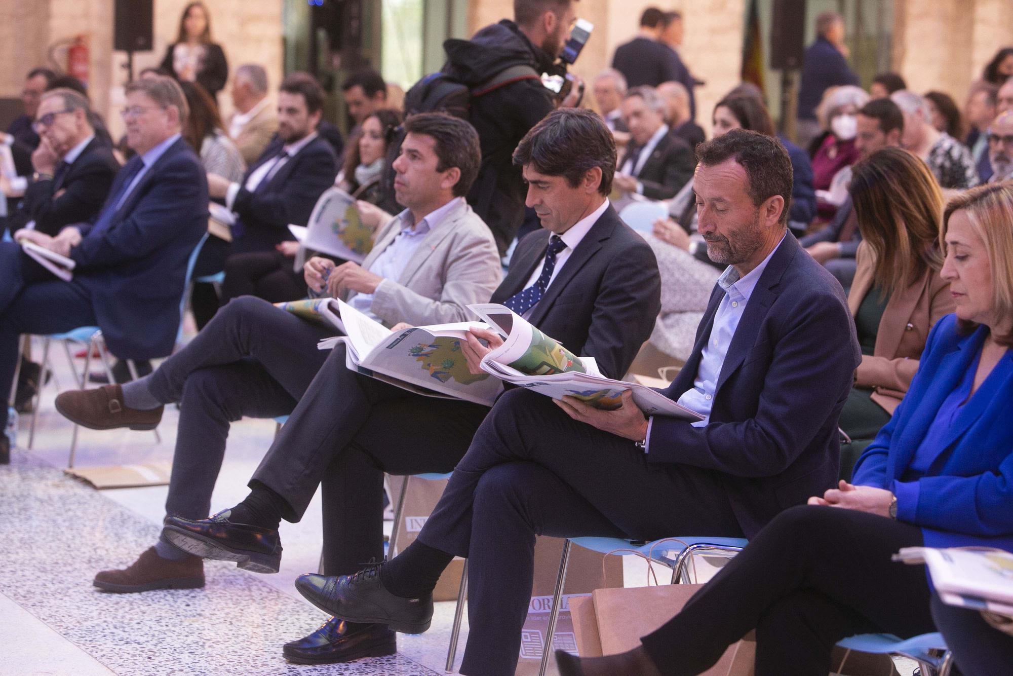 Presentación del anuario “Pandemia y guerra: el impacto en la economía alicantina”