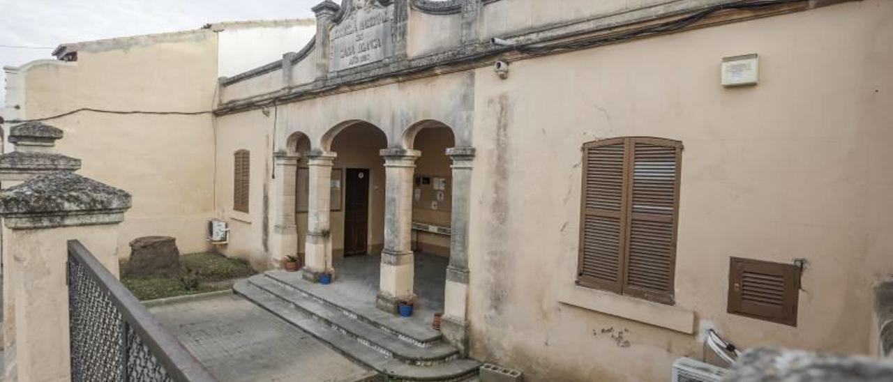 La antigua escuela de niños de sa Casa Blanca.