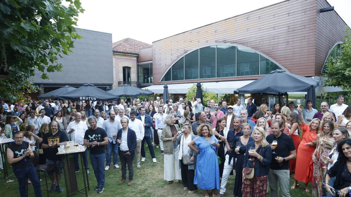 El encuentro intergeneracional de los jesuitas de Gijón, en imágenes