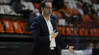 Santi Pérez deja el banquillo del Valencia Basket